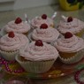 Фотография рецепта Капкейки с творожным кремом и шоколадной начинкой автор Настя Богун