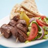 Фотография рецепта Кебаб из ягненка с салатом в греческом стиле автор Katrina