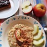 Фотография рецепта Овсяная каша с яблоком и корицей автор Анастасия Сарайкина