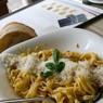 Фотография рецепта Паста карбонара с копченой грудинкой автор Vapiano Moscow