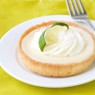 Фотография рецепта Пирожные с кремом из сгущенного молока и лаймов автор Masha Potashova