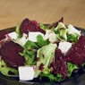 Фотография рецепта Салат из запеченной свеклы с сыром фета автор Дарья Жукова