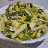Фотография рецепта Салат из зеленых овощей с яблоком авокадо и медовогорчичным соусом автор Изабелла Грачева