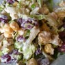 Фотография рецепта Салат с  красной фасолью курицей и сухариками автор Людмила
