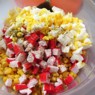 Фотография рецепта Салат с сухариками и крабовыми палочками автор ТАТЬЯНА ПЕТРУХИНА