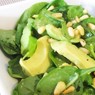 Фотография рецепта Салат шпинат с виноградом авокадо огурцом орехами и оливковым маслом автор Ekaterina Gusakova