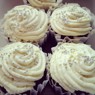 Фотография рецепта Шоколадные капкейки с ромом и ванильным кремом автор Mari Mari
