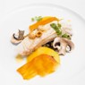 Фотография рецепта Тюрбо с пеной из сладкого картофеля и фрикасе из шампиньонов автор Еда