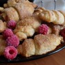 Фотография рецепта Творожные рогалики с малиной автор hivikky
