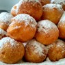 Фотография рецепта Творожные шарики жареные во фритюре автор Вика