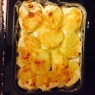 Фотография рецепта Запеченный картофель в сливках и чесноке Gratin dauphinoise автор Katy Mezentseva