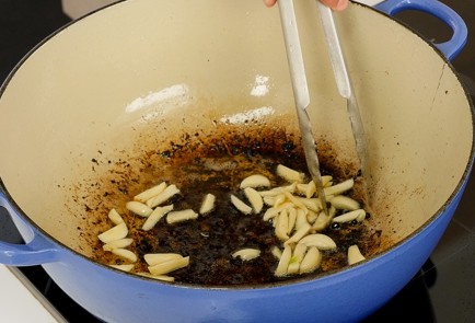 Фото шага рецепта Курица пофилиппински адобо 93189 шаг 7