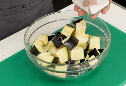 Фото шага рецепта Аджапсандали 125381 шаг 1  