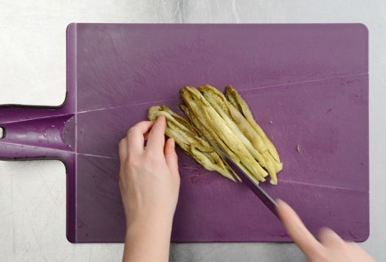 Фото шага рецепта Салат аджапсандали 50038 шаг 2  