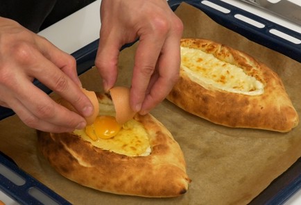 Фото шага рецепта Аджарские хачапури 31243 шаг 9  