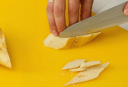 Фото шага рецепта Холодный суп ахобланко 93265 шаг 3  