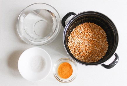 Фото шага рецепта Аккра из желтого гороха с пальмовым маслом 136648 шаг 2  