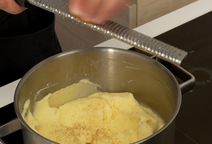 Фото шага рецепта Сырное картофельное пюре алиго 137409 шаг 5  