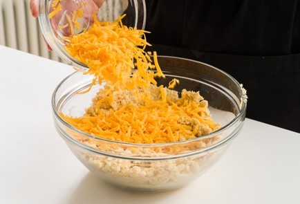 Фото шага рецепта Американское сырное печенье 151983 шаг 5  