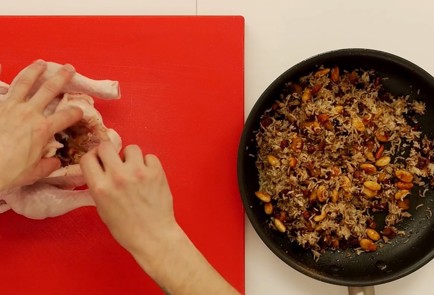 Фото шага рецепта Армянская фаршированная курица амич 125310 шаг 7  