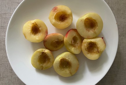 Фото шага рецепта Апельсиновые печенья с нектаринами 189750 шаг 1  