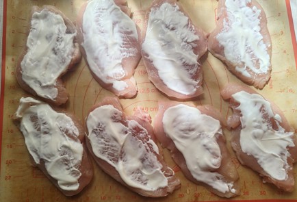 Фото шага рецепта Курица в духовке под сырной шапочкой 189724 шаг 8  