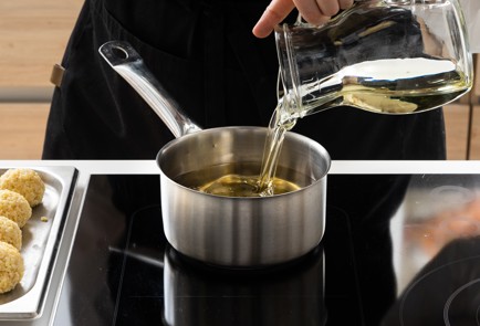 Фото шага рецепта Аранчини из булгура с сухофруктами 140876 шаг 10  