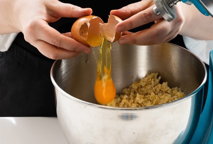 Фото шага рецепта Аранчини из булгура с сухофруктами 140876 шаг 2  