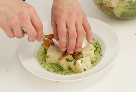 Фото шага рецепта Португальский хлебный суп асорда 125380 шаг 9  