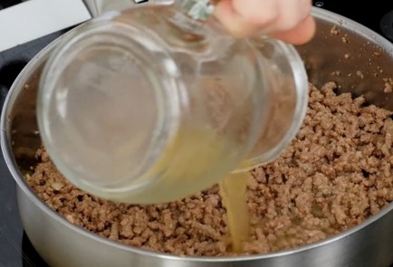 Фото шага рецепта Австралийский мясной пирог 80702 шаг 5  