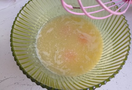 Фото шага рецепта Ажурные блины в форме сердца для романтического завтрака 191290 шаг 1