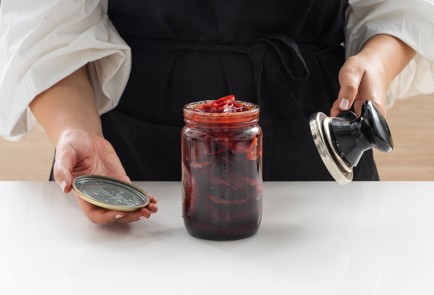 Фото шага рецепта Азиатский салат из маринованной свеклы с кунжутом 151338 шаг 5  