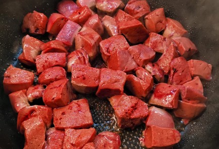 Фото шага рецепта Азу с телячьей печенью в сливках 153090 шаг 5  