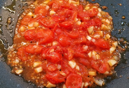 Фото шага рецепта Баклажан пармиджано запеченный целиком 152376 шаг 2  