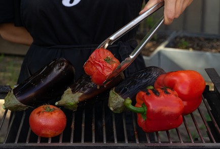 Фото шага рецепта Баклажанная икра на мангале 173979 шаг 5