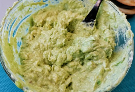 Фото шага рецепта Баклажановый сэндвич с авокадо 151107 шаг 9  