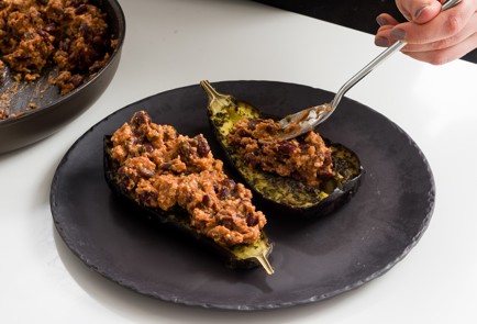 Фото шага рецепта Баклажаны с фасолью и тофу 152044 шаг 9