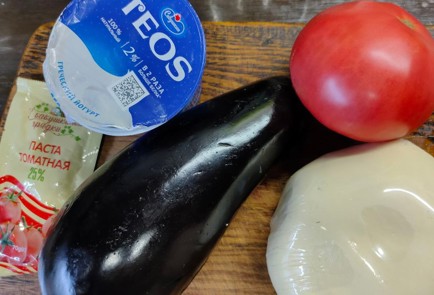 Фото шага рецепта Баклажаны с помидором и сыром запеченные в духовке 176363 шаг 1  