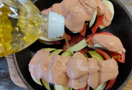 Фото шага рецепта Баклажаны с помидором и сыром запеченные в духовке 176363 шаг 11  