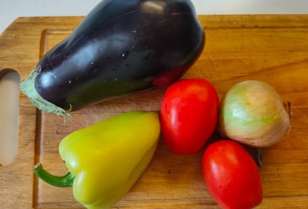 Фото шага рецепта Баклажаны тушенные с овощами 186990 шаг 1  