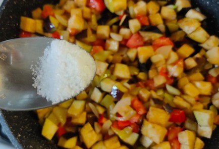 Фото шага рецепта Баклажаны тушенные с овощами 186990 шаг 13  