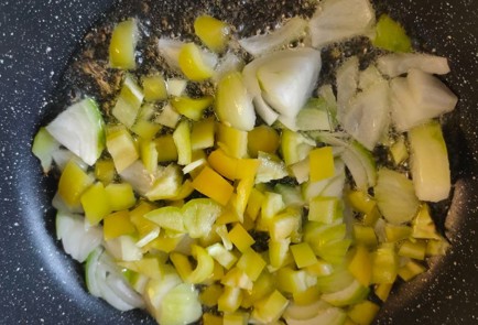 Фото шага рецепта Баклажаны тушенные с овощами 186990 шаг 6  