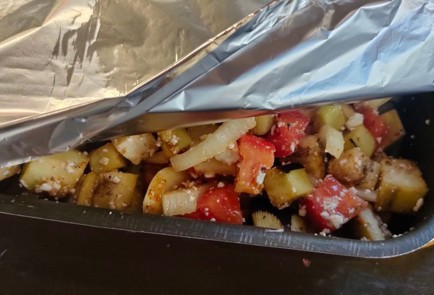 Фото шага рецепта Запеченные баклажаны с помидором луком и домашним сыром 174820 шаг 16  