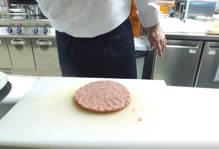 Фото шага рецепта Балканская котлета плескавица 137351 шаг 4  