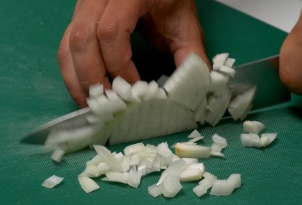 Фото шага рецепта Бамия на сковороде 151189 шаг 3  