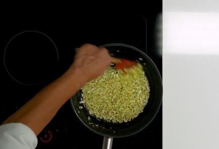 Фото шага рецепта Бамия на сковороде 151189 шаг 4  