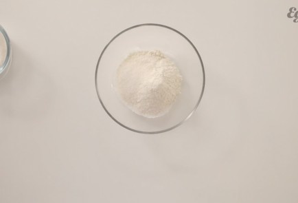 Фото шага рецепта Банановые панкейки 35975 шаг 1  