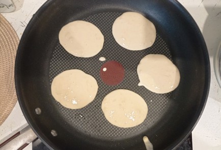 Фото шага рецепта Банановые оладушки 191323 шаг 10  