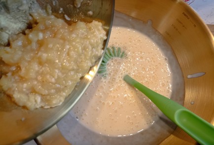 Фото шага рецепта Банановые оладушки 191323 шаг 7  