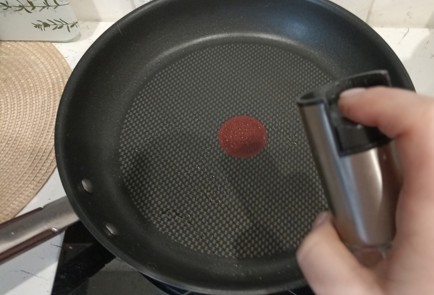 Фото шага рецепта Банановые оладушки 191323 шаг 9  